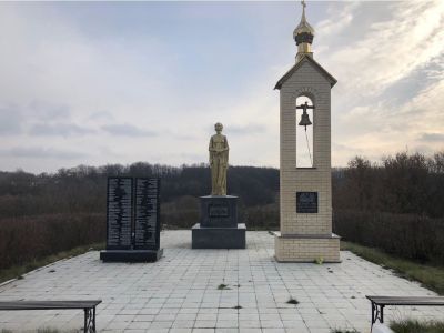 Братская могила мирных жителей, казненных оккупантами