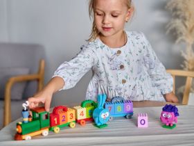 Смешарики AB-1507 Смешарики: Поезд. Учим цифры с Крошем и Ёжиком