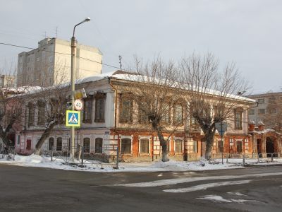 Номера гостиничные С.Н. Груздева с воротами