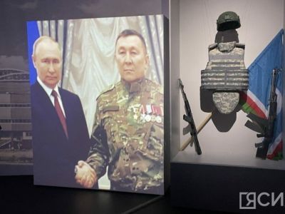 В Якутске открыли выставку «Якутия - Новороссия» об участниках спецоперации
