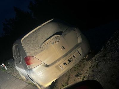 Установлена хозяйка автомобиля, простоявшего несколько дней на обочине по Вилюйскому тракту