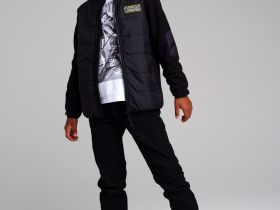 Куртка трикотажная для мальчиков