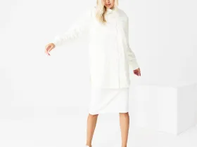 Женская лёгкая куртка Lacoste