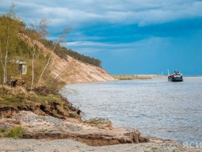 По маршруту Якутск - Нижний Бестях начали курсировать скоростные катера