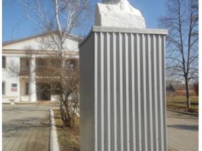Бюст В.И. Ленина