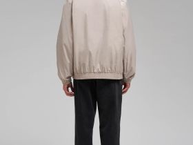 Ветровка с водоотталкивающей пропиткой