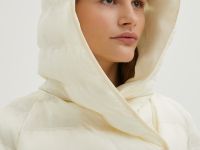 Стеганая куртка с капюшоном