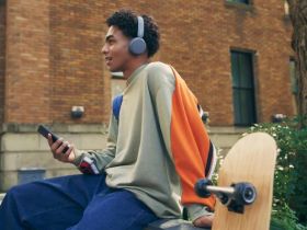 Беспроводные наушники Sony