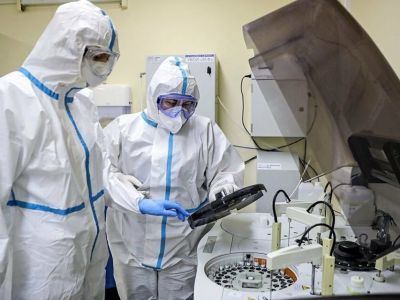 Врач объяснил, почему больной не ощущает поражение легких при COVID-19