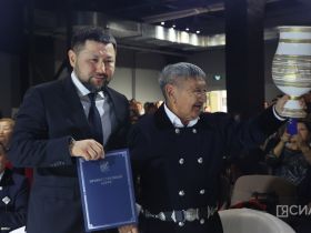 В Якутии отметили 80-летие Бориса Неустроева — Мандар Уус