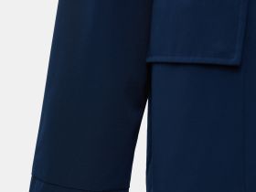 Ветровка с капюшоном свободного силуэта