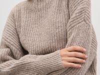 Джемпер силуэта трапеция с шерстью