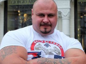 Сильнейшие мас-рестлеры России намерены сразиться на Урале