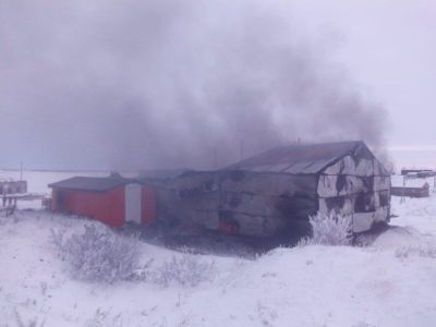 В селе Казачье Якутии сгорел производственный цех