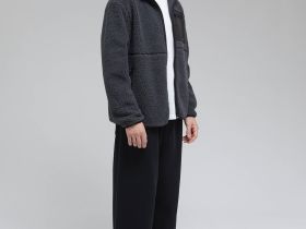 Свободная куртка из шерпы