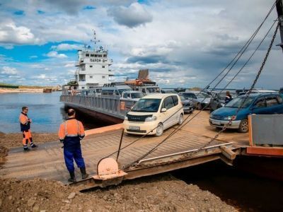 Задымление в Якутске не повлияло на работу аэропорта и паромных переправ