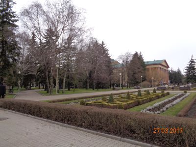 Театральный сквер