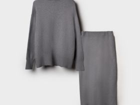 Комплект трикотажный для женщин: джемпер, юбка