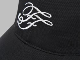 Бейсболка унисекс из коллаборации с walk of shamе