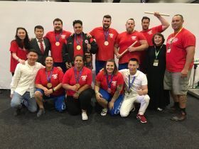 Арнольд Шварценеггер дал старт соревнованиям мас-рестлеров в Австралии