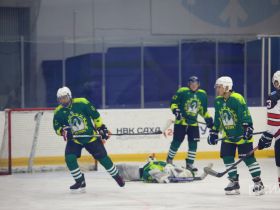 Более 20 любительских команд собрала «Ночная хоккейная лига» в Якутии