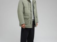 Утепленная куртка с капюшоном