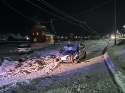 Один человек погиб, еще четверо получили травмы в результате ДТП в Намском районе Якутии