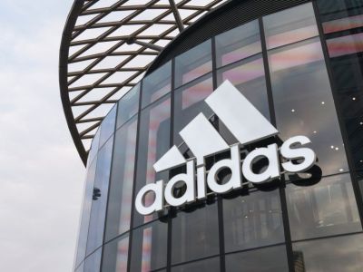 Товары компаний Adidas и Reebok вернутся в Россию