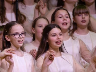 Праздничный концерт «Новогоднее чудо». Хор Аврора