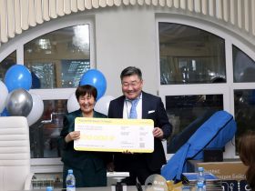 Квартира, путешествие и iPhone нашли своих владельцев: Алмазэргиэнбанк вручил призы грандиозного розыгрыша