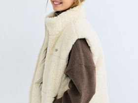 Утеплённый двусторонний жилет для девочек, Бежевый