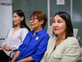 В Якутске отметили 75-летие журналиста Ивана Ксенофонтова