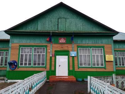 Верхнеингашская библиотека