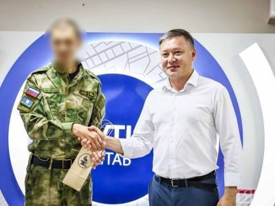 В Якутске встретили бойца с позывным Гром, прибывшего в отпуск