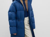 Пуховое пальто с капюшоном и талией на кулиске