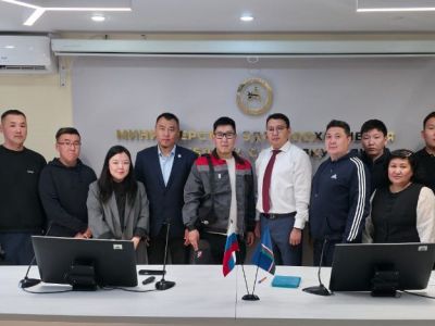 Бригада врачей отправилась в Оймяконский район для помощи пострадавшим от паводка