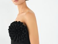 Топ с объёмным декором, Черный