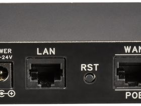 Роутер KROKS Rt-Ubx m4 с антенной и усилителем 4G Белый