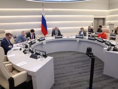 Чернышенко: «Губернаторы должны взять на особый контроль стройку и капремонт объектов образования»