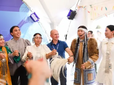 Сергей Кириенко посетил павильон Якутии на фестивале «Таврида.Арт» 