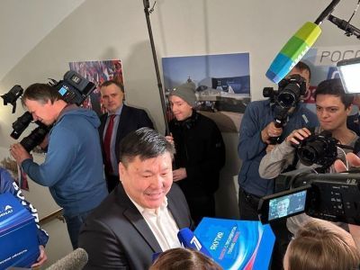 Из Якутии доставили первую партию подписей в поддержку Владимира Путина