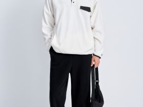 Толстовка с воротником-стойкой