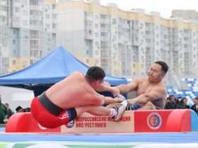 Стали известны победители соревнований по мас-рестлингу и борьбе корэш на Сабантуе