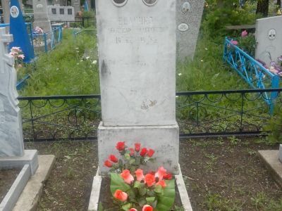 Могила А.А. Величко (1962 - 1982), погибшего при исполнении интернационального долга