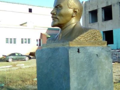 Памятник В.И.Ленину