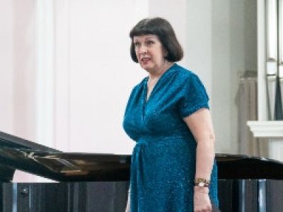 Новогодний карнавал в стиле эсперанто