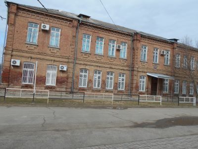 Здание, где выступал председатель ВЦИК М.И. Калинин