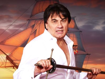 Александр Серов