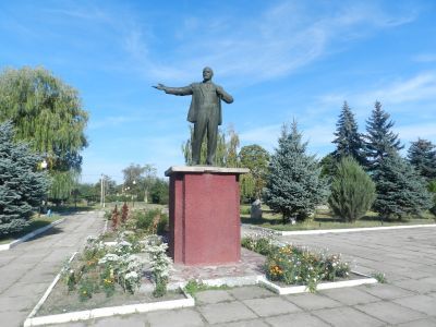 Памятник В.И.Ленину
