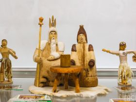 Пришел в творчество на пенсии: как якутянин создает настоящие шедевры из корней деревьев